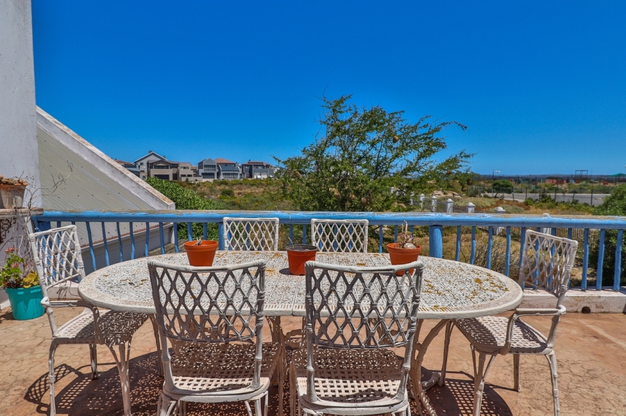 4 Bedroom Property for Sale in Blue Lagoon Western Cape